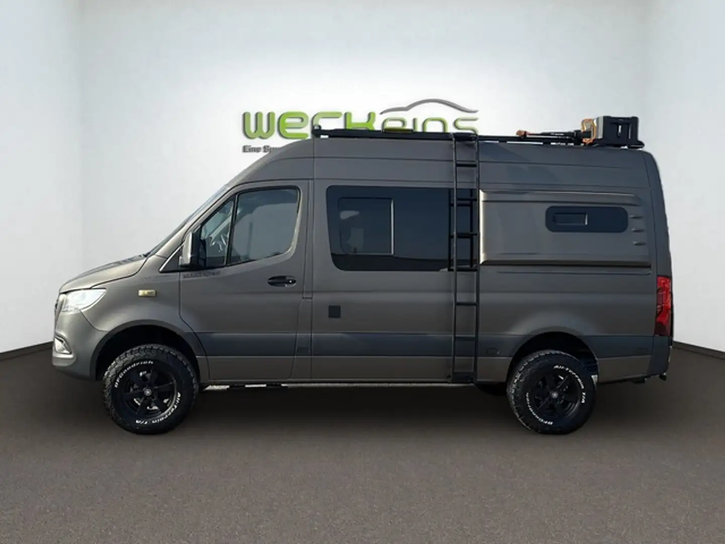 Mercedes-Benz Sprinter 319 3,0CDI 4x4 Offroad HighEnd Grau - 2