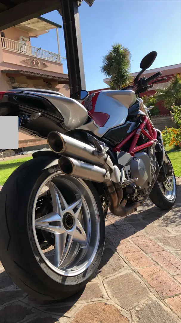 MV Agusta Brutale 910 s carbon Rosso - 2