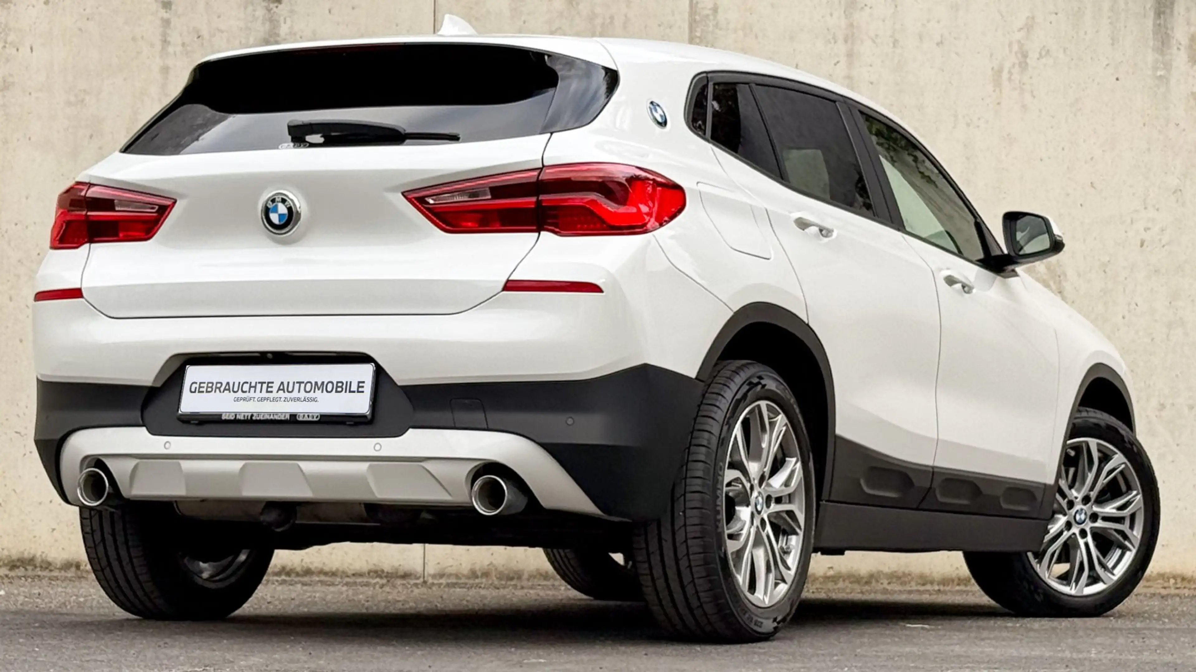 BMW X2 sDrive18d — photo 4