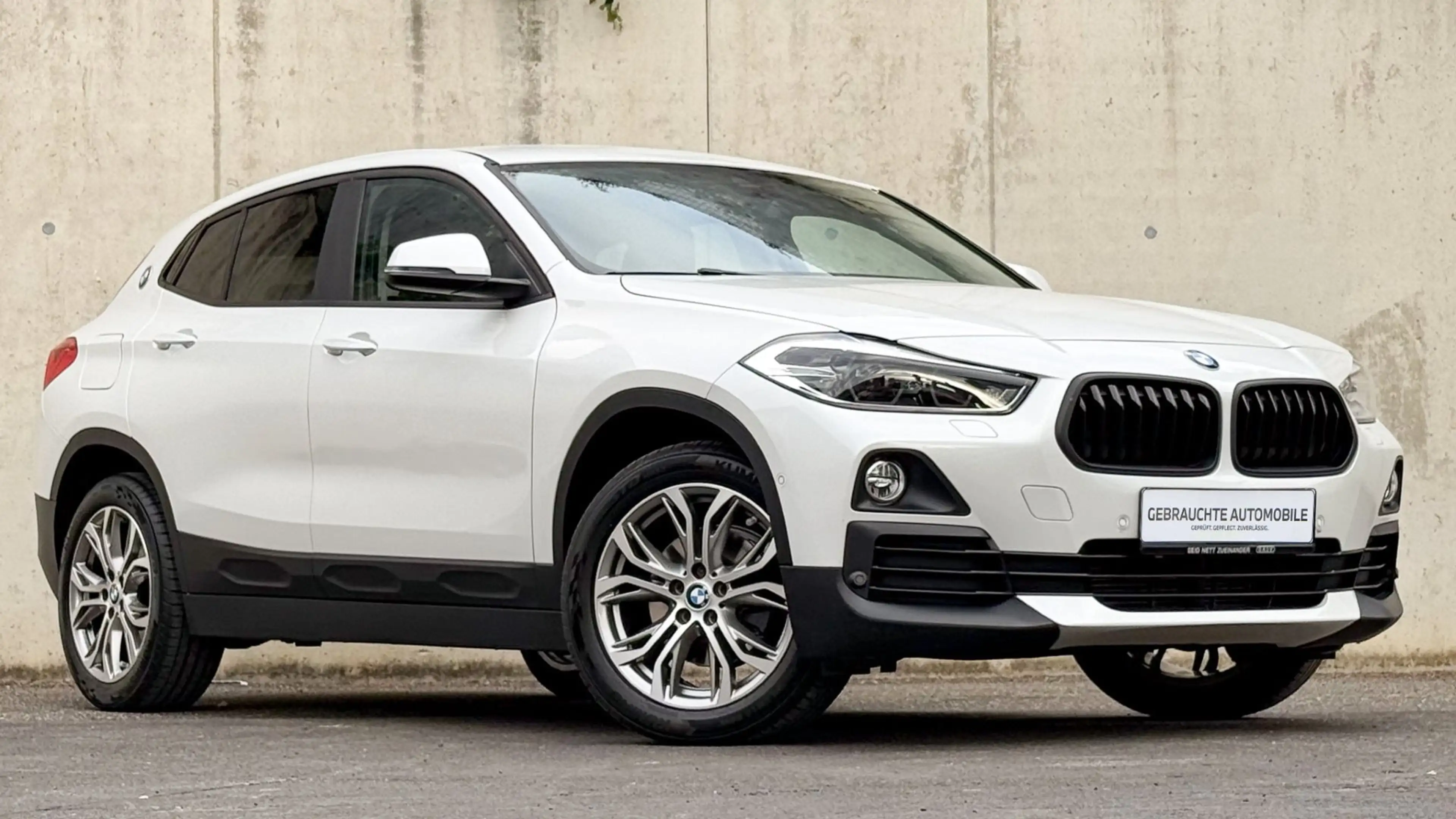 BMW X2 sDrive18d — photo 3