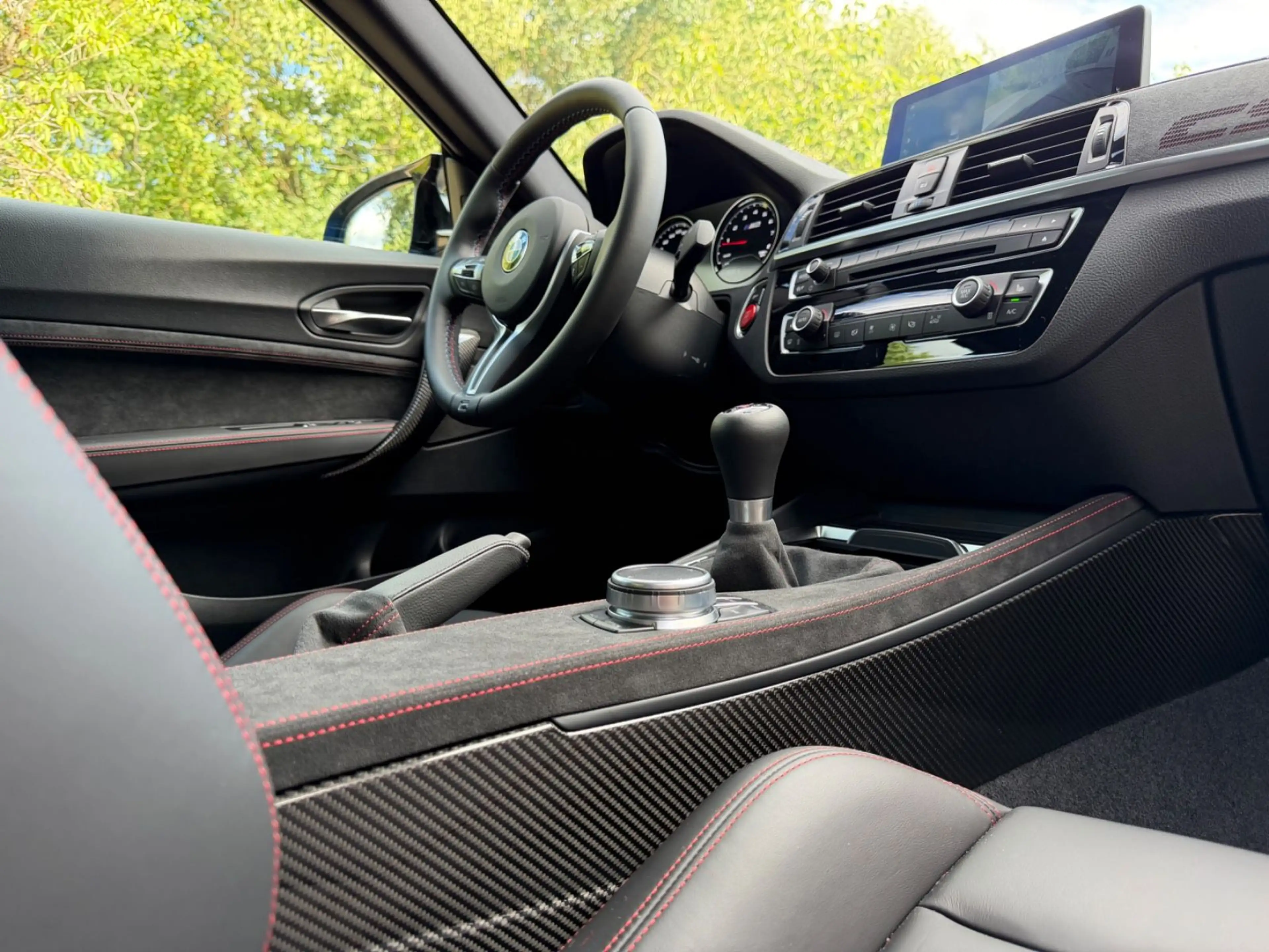 BMW M2 CS/Deutsches Fahrzeug/Manuell/Carbon-Keramik/ — photo 15