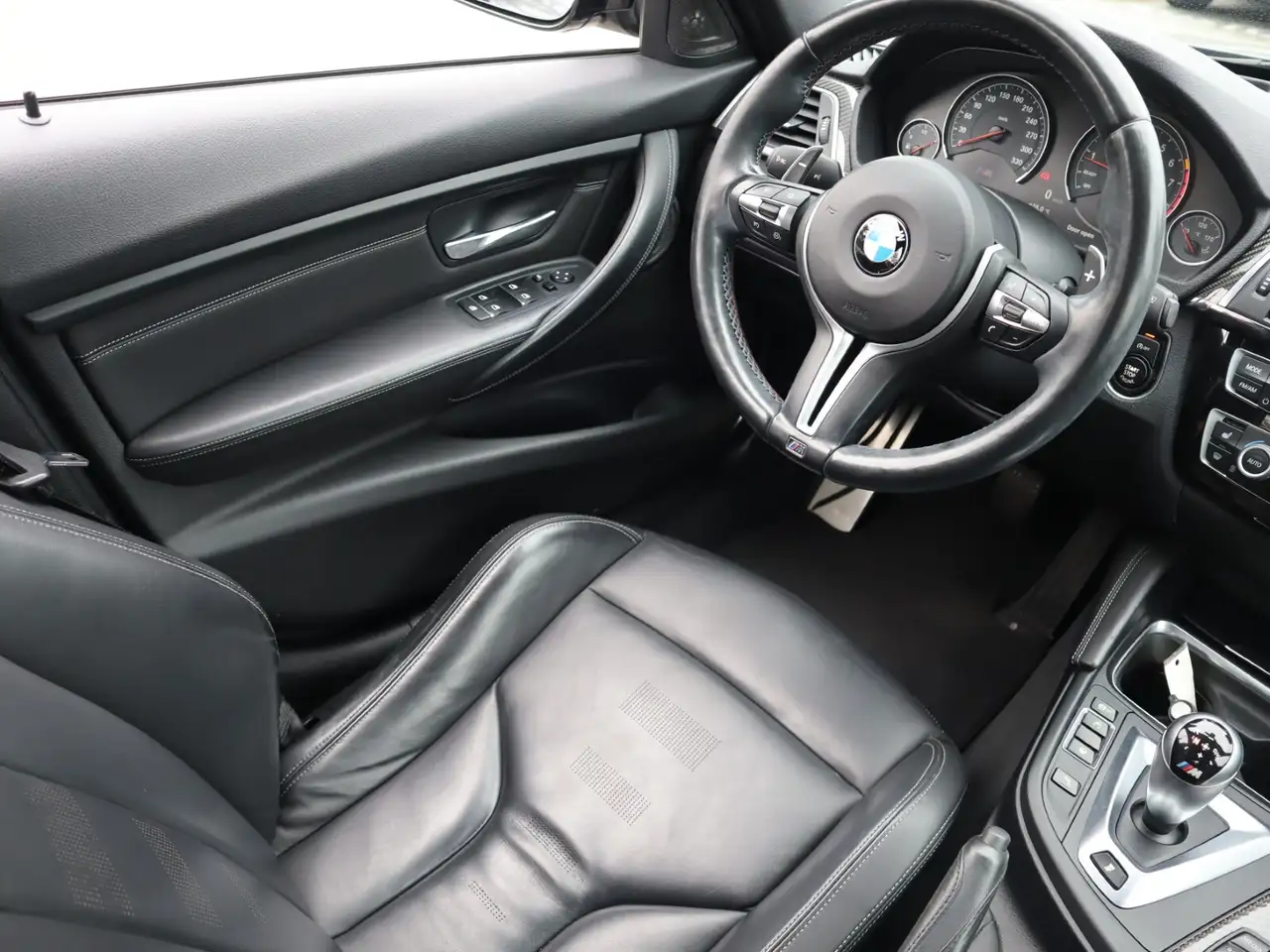 BMW M3 снимка BMW M3