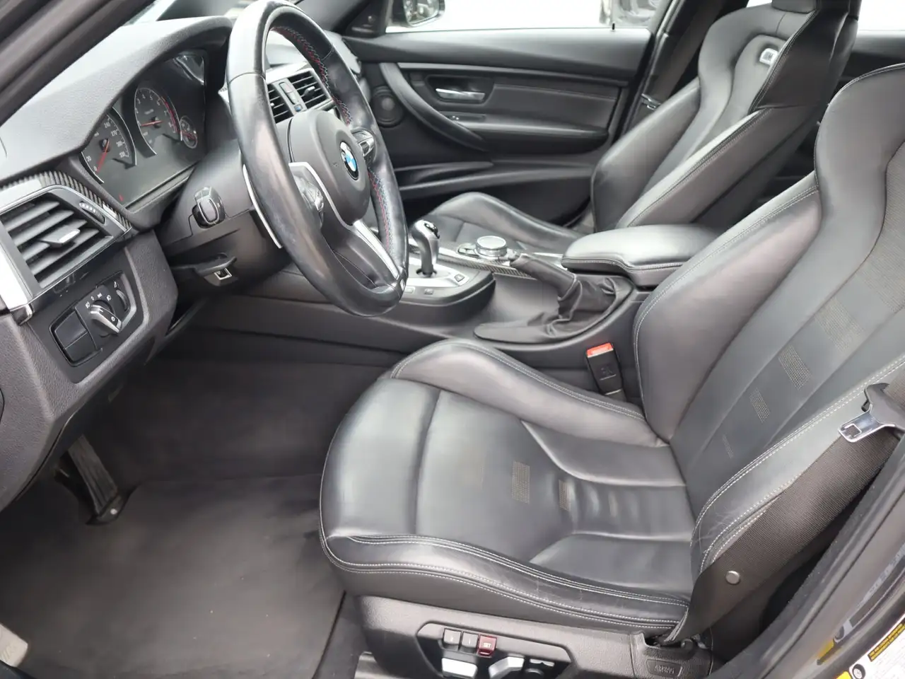 BMW M3 снимка BMW M3