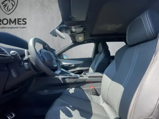 Peugeot 3008 view 9
