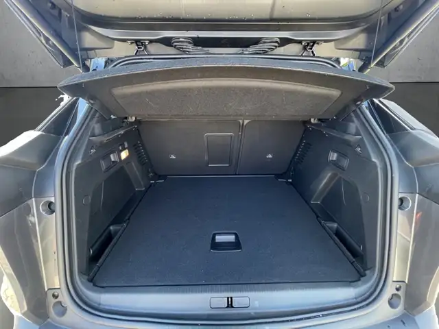 Peugeot 3008 view 7