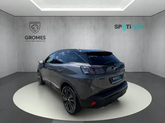 Peugeot 3008 view 5