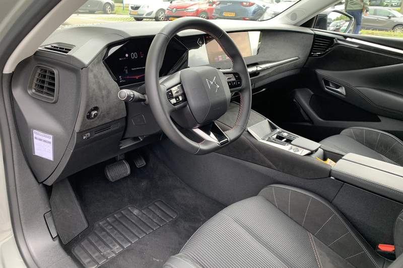 DS Automobiles DS 4 1.2 PureTech Performance Line+ — photo 13
