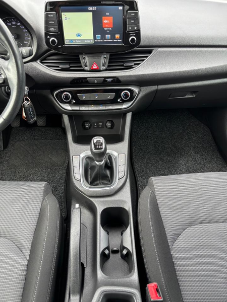 Hyundai i30 Select — photo 11