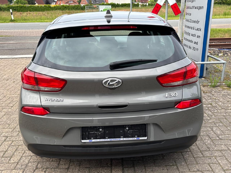 Hyundai i30 Select — photo 4