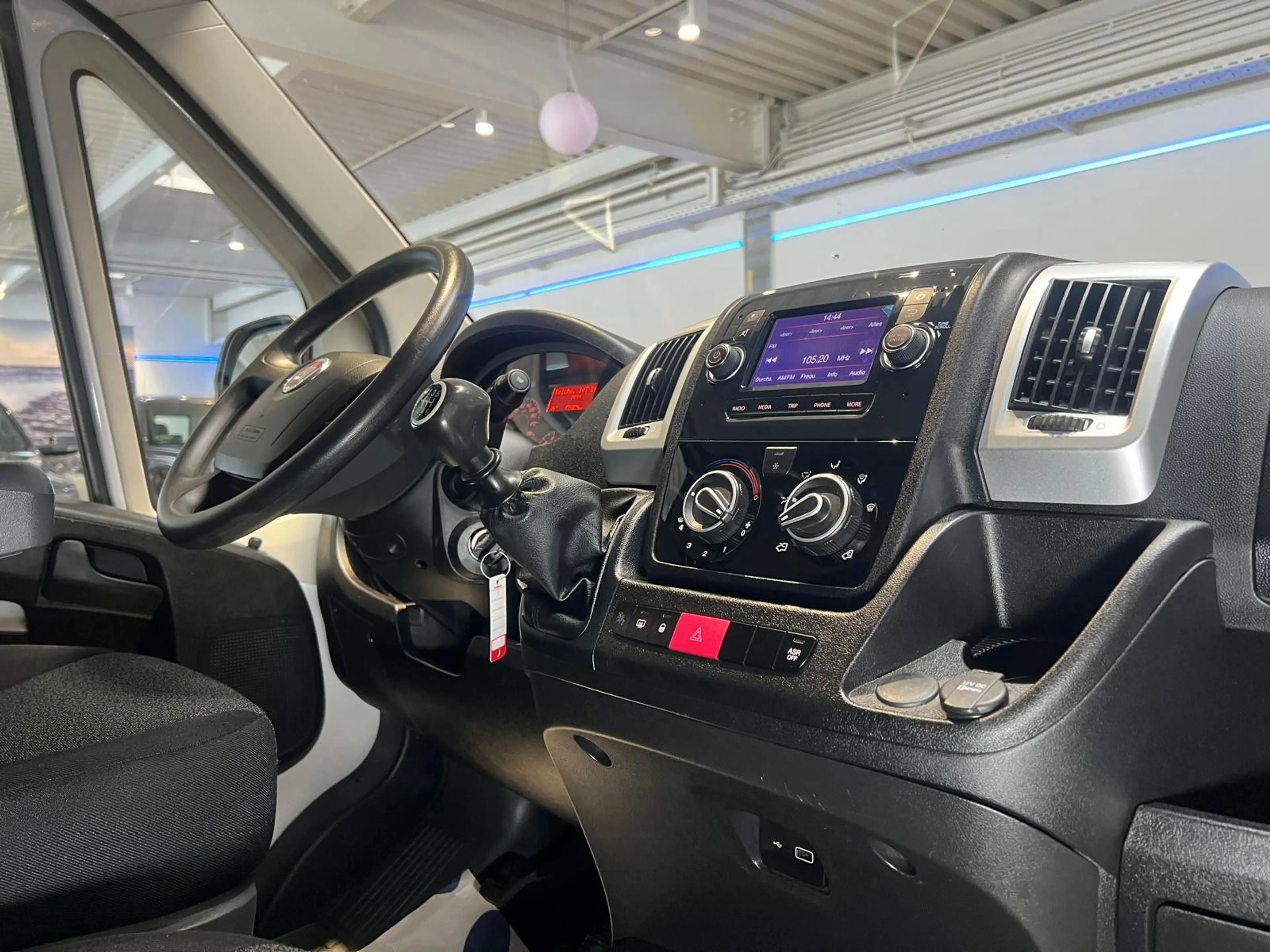 Fiat Ducato 2,3 Blue-HDI *Hoch+Lang*L2-H2*Garantie* — photo 13