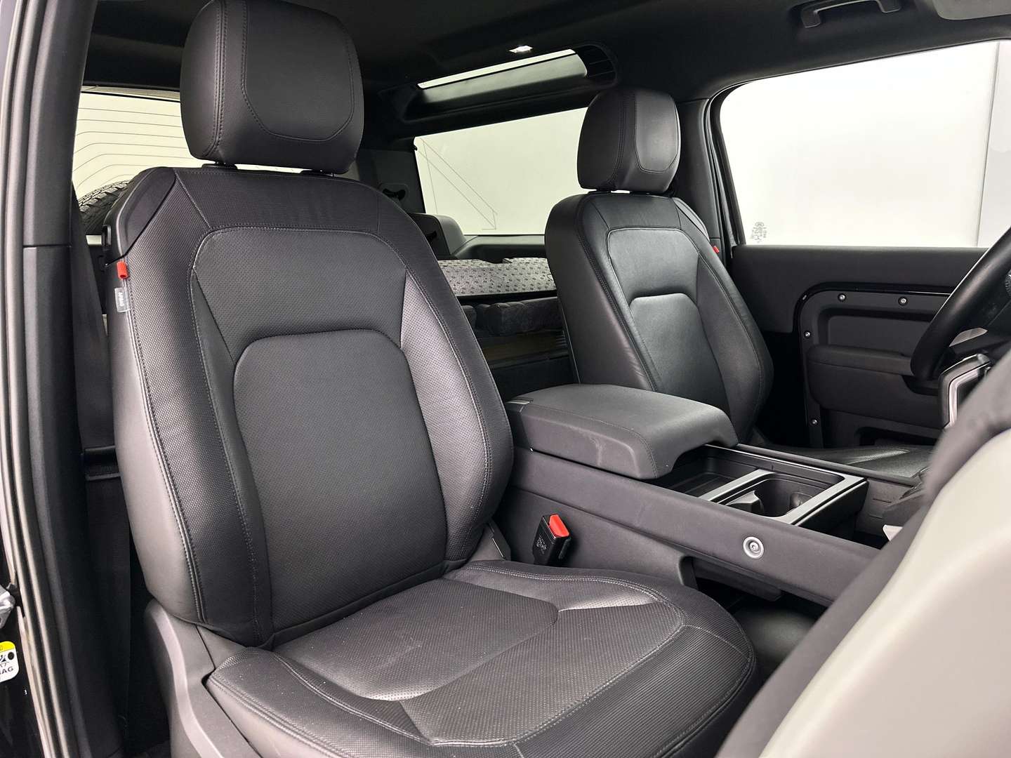 Land Rover Defender 90 X-Dynamic SE D300 -  - Joinsteer - #4