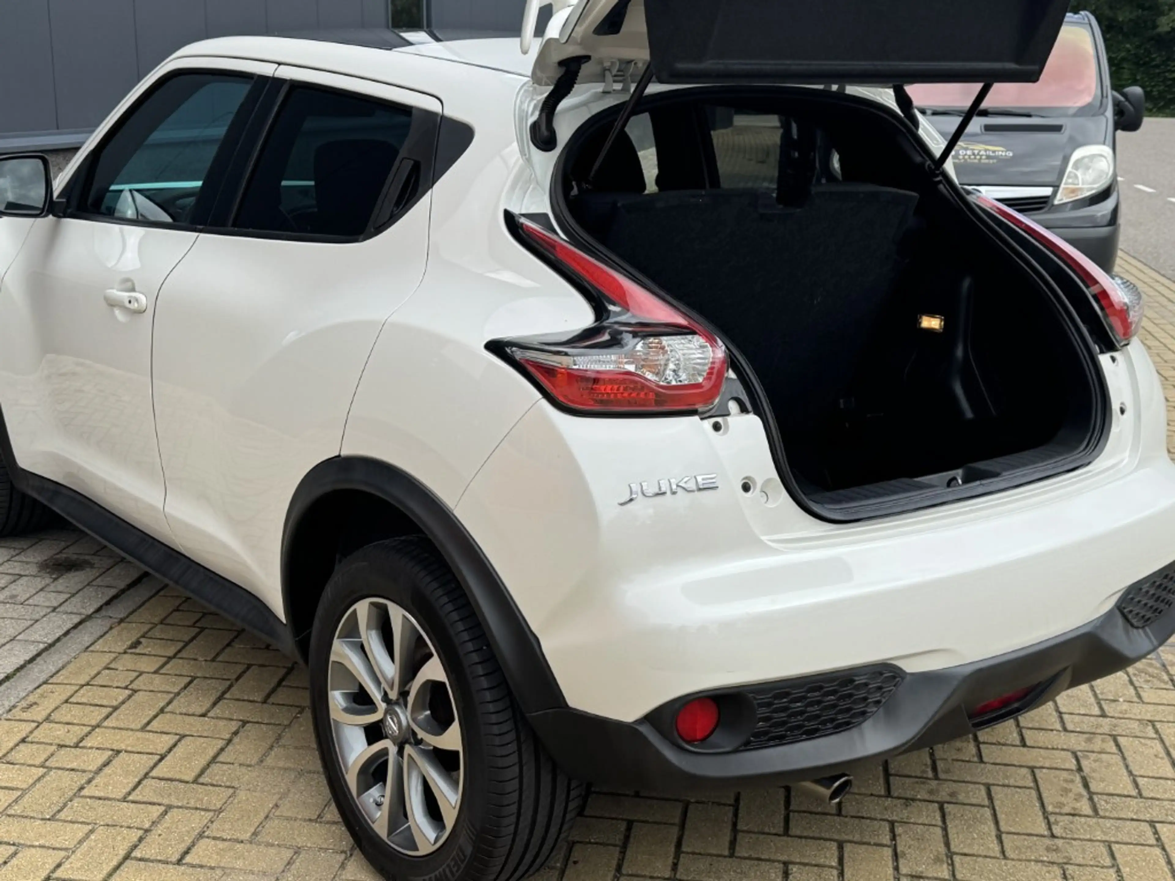 Nissan Juke 1.2 DIG-T S/S Connect Edition — photo 23