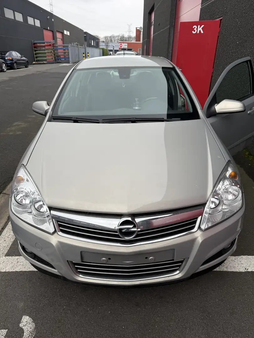 Opel Astra 1.6 Easytronic Edition - 1