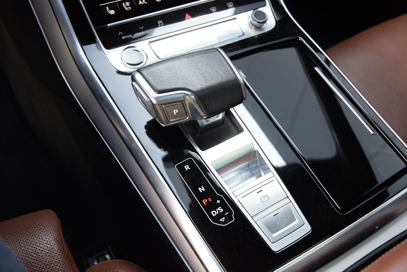 Audi Q7 55 TFSI e quattro | Audi dealer onderhouden | trek — photo 30