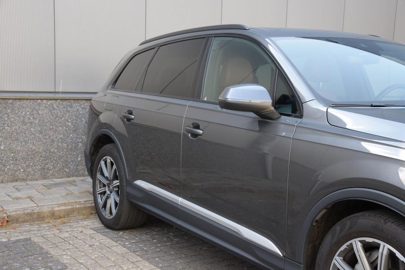 Audi Q7 55 TFSI e quattro | Audi dealer onderhouden | trek — photo 37
