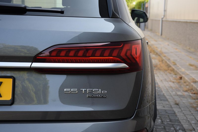 Audi Q7 55 TFSI e quattro | Audi dealer onderhouden | trek — photo 8