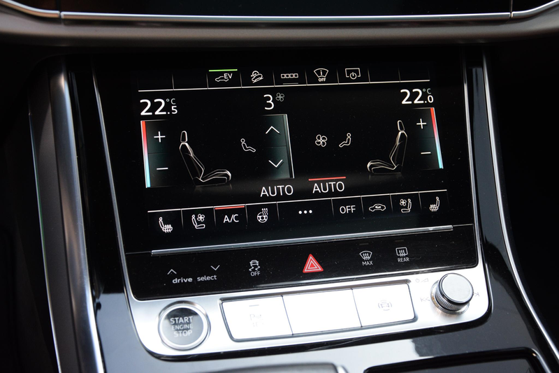 Audi Q7 55 TFSI e quattro | Audi dealer onderhouden | trek — photo 29