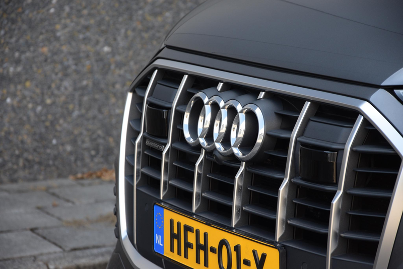 Audi Q7 55 TFSI e quattro | Audi dealer onderhouden | trek — photo 4