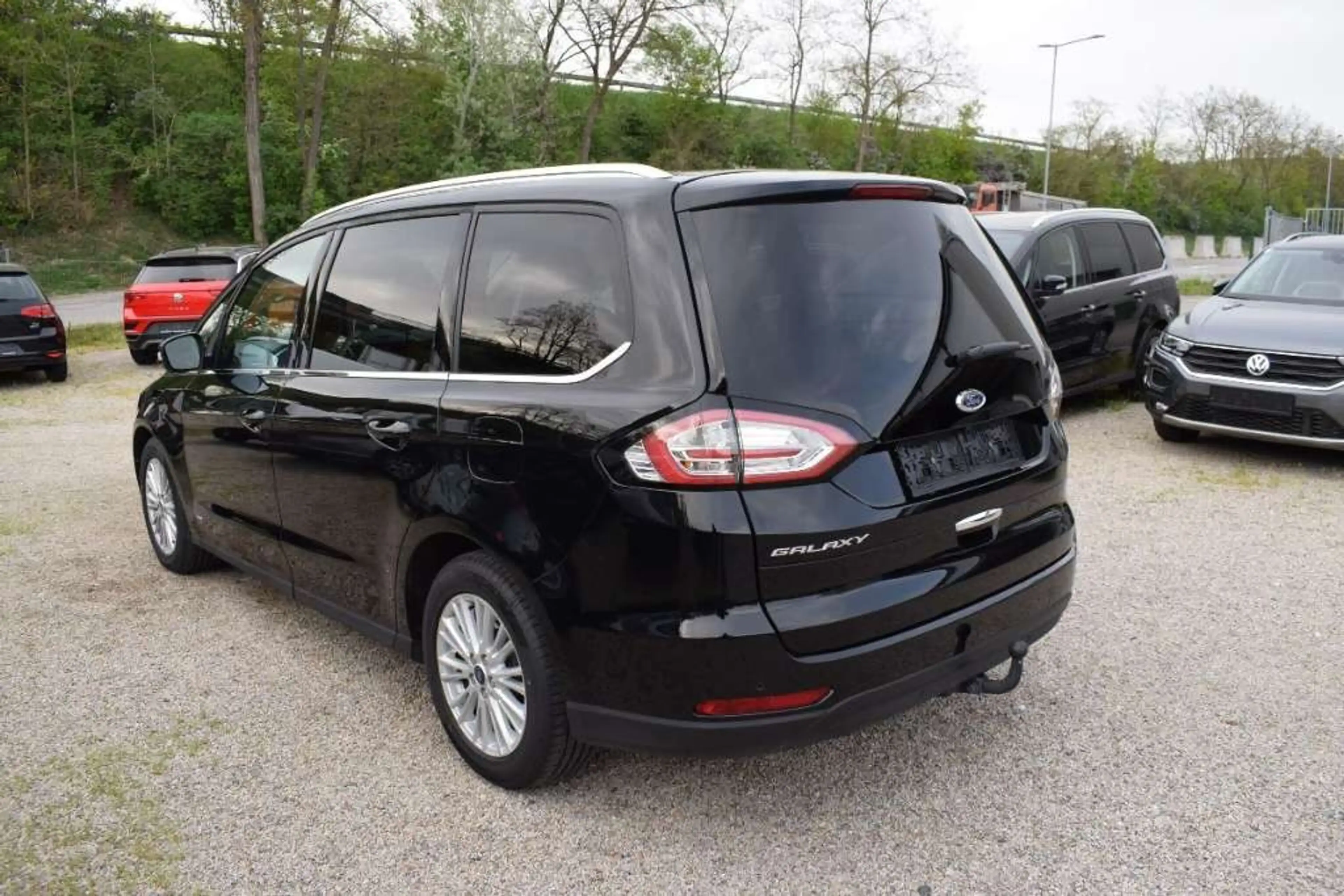 Ford Galaxy 2,0 EcoBlue SCR AWD Titanium Aut. — photo 8