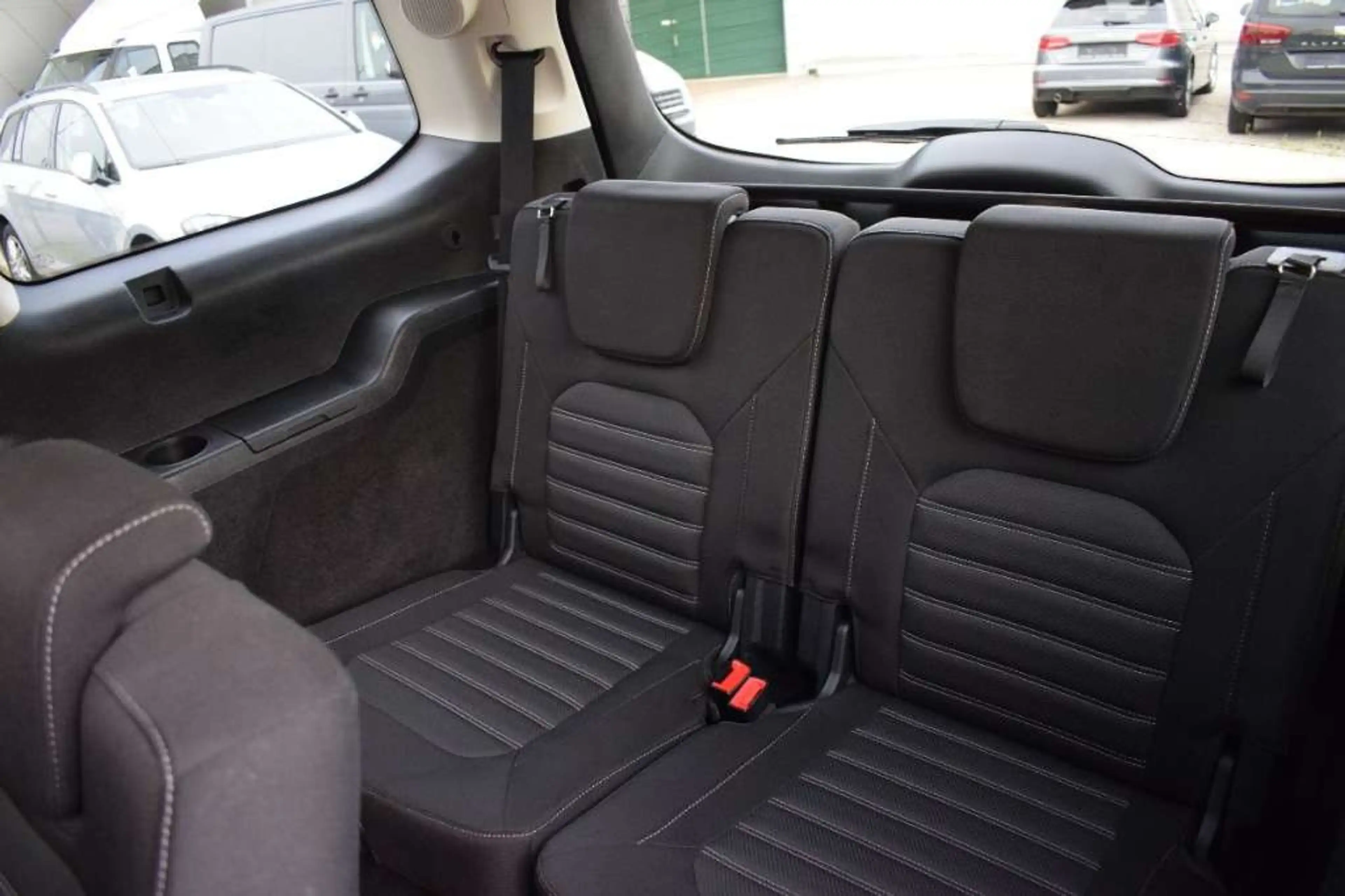 Ford Galaxy 2,0 EcoBlue SCR AWD Titanium Aut. — photo 13