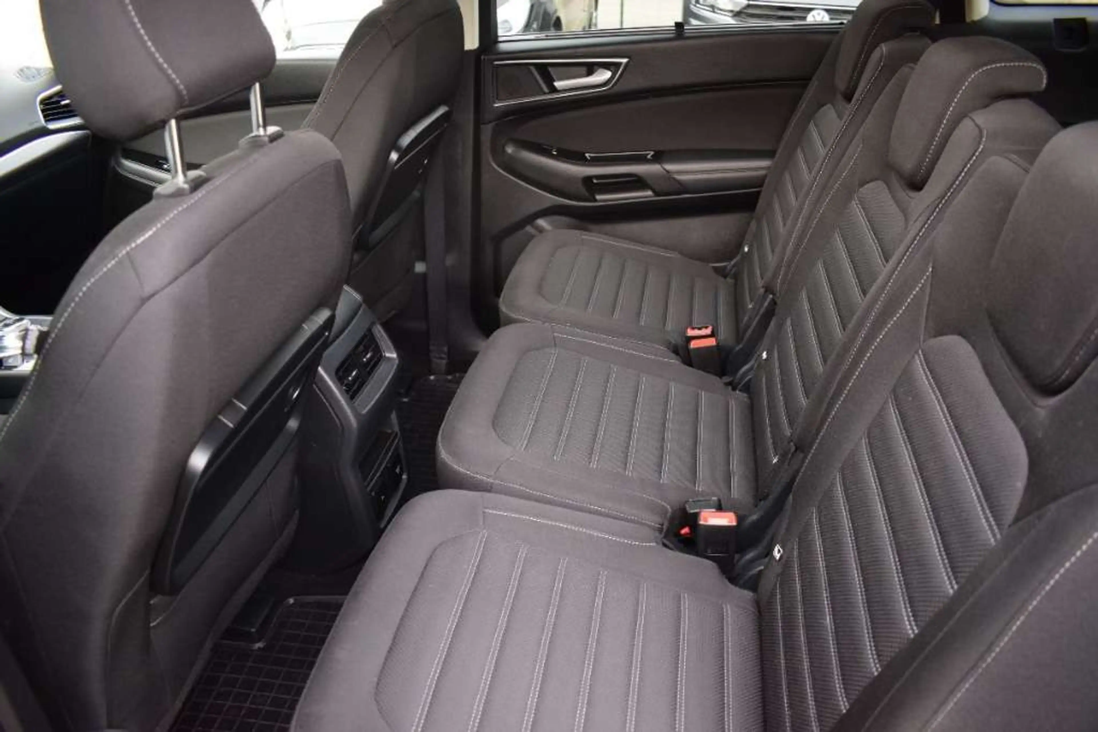 Ford Galaxy 2,0 EcoBlue SCR AWD Titanium Aut. — photo 12