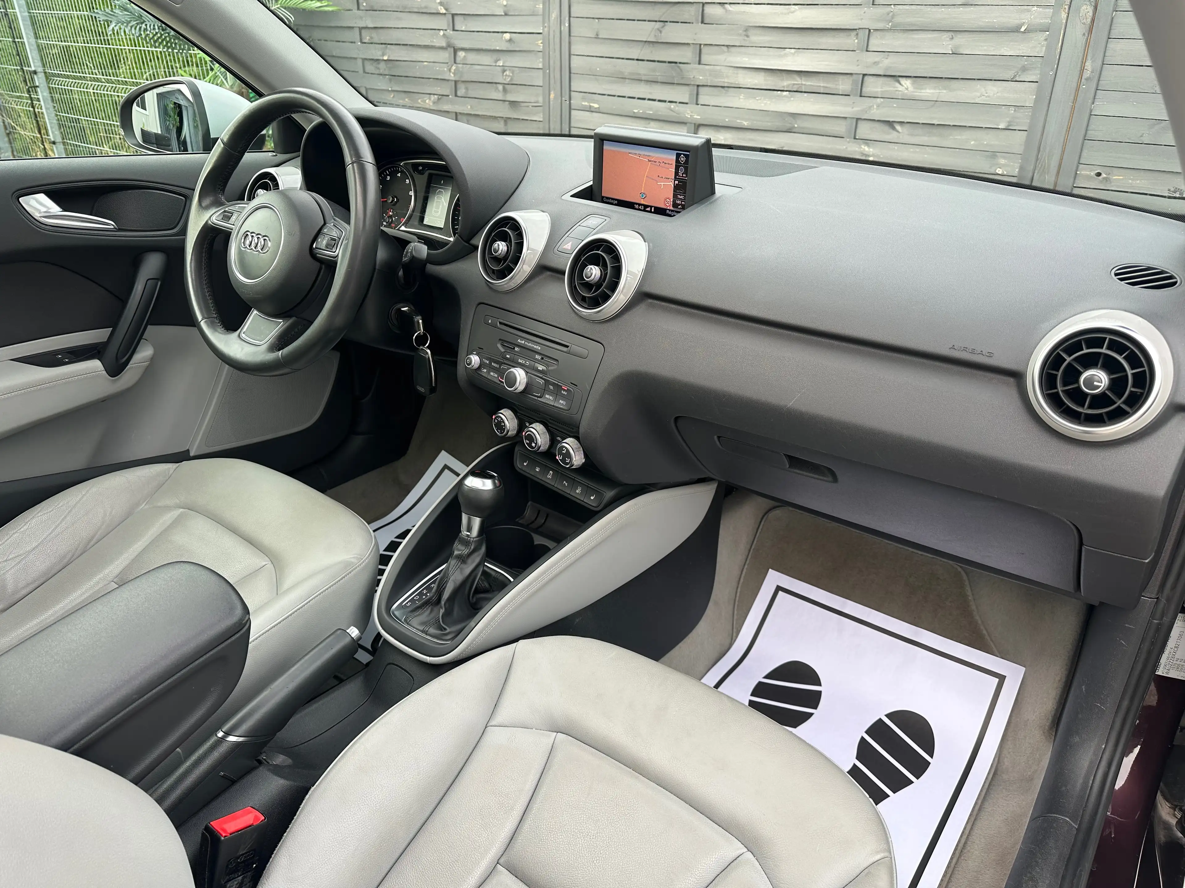 Audi A1 A1 1.4 TFSI Ambition S line S tronic 119gr — photo 7
