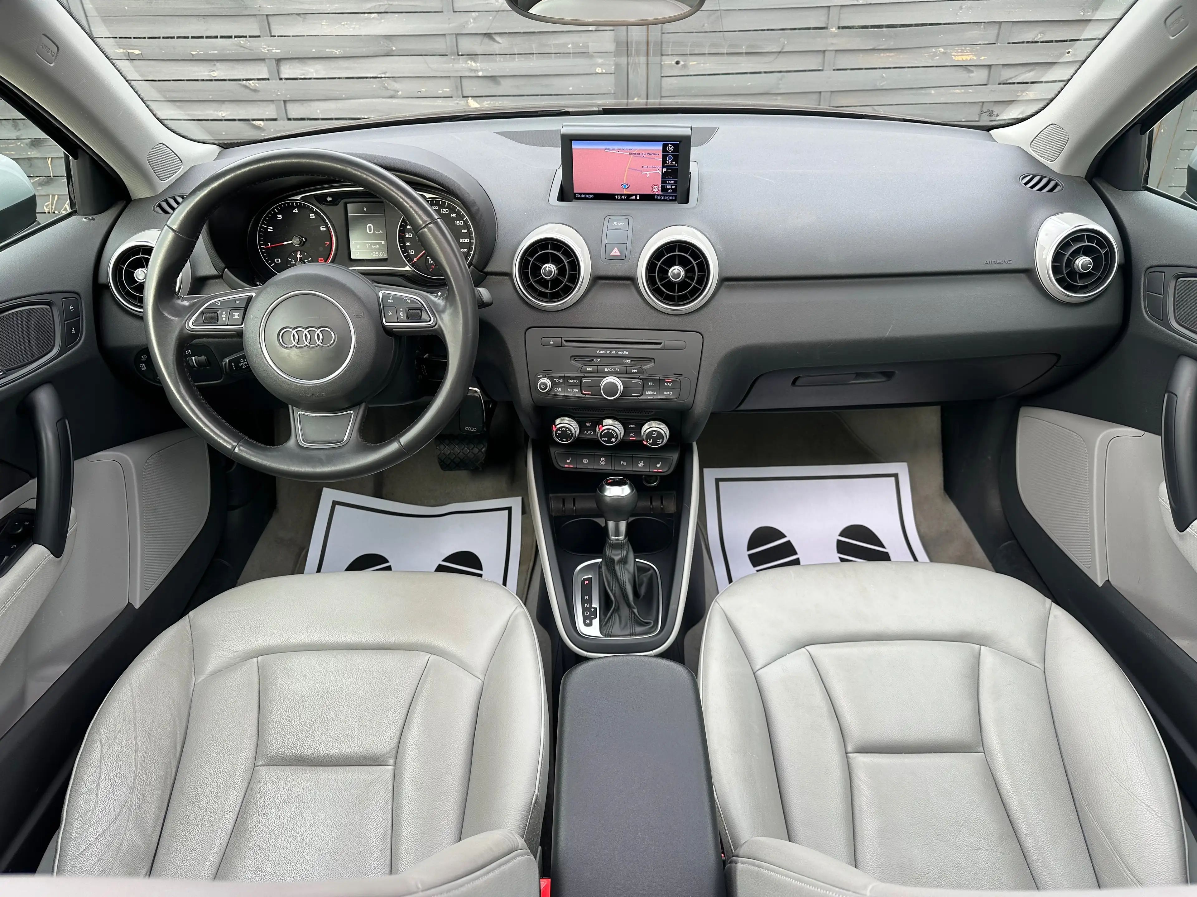 Audi A1 A1 1.4 TFSI Ambition S line S tronic 119gr — photo 15