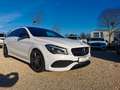 Mercedes-Benz CLA 200 Shooting Brake AMG PANO LED AHK APP Blanc - thumbnail 3