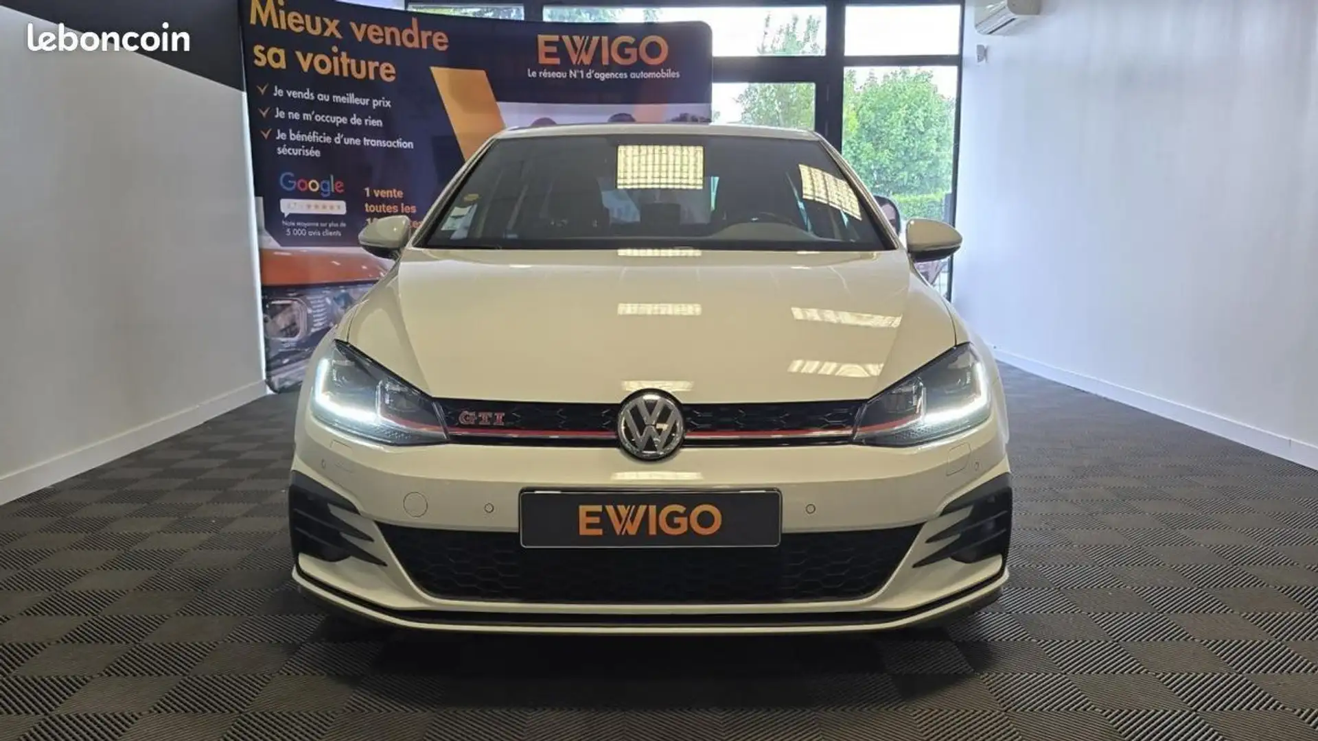 Volkswagen Golf 2.0 TSI 245ch GTI PERFORMANCE %2B SIEGES AV CHAUFF Blanc - 2