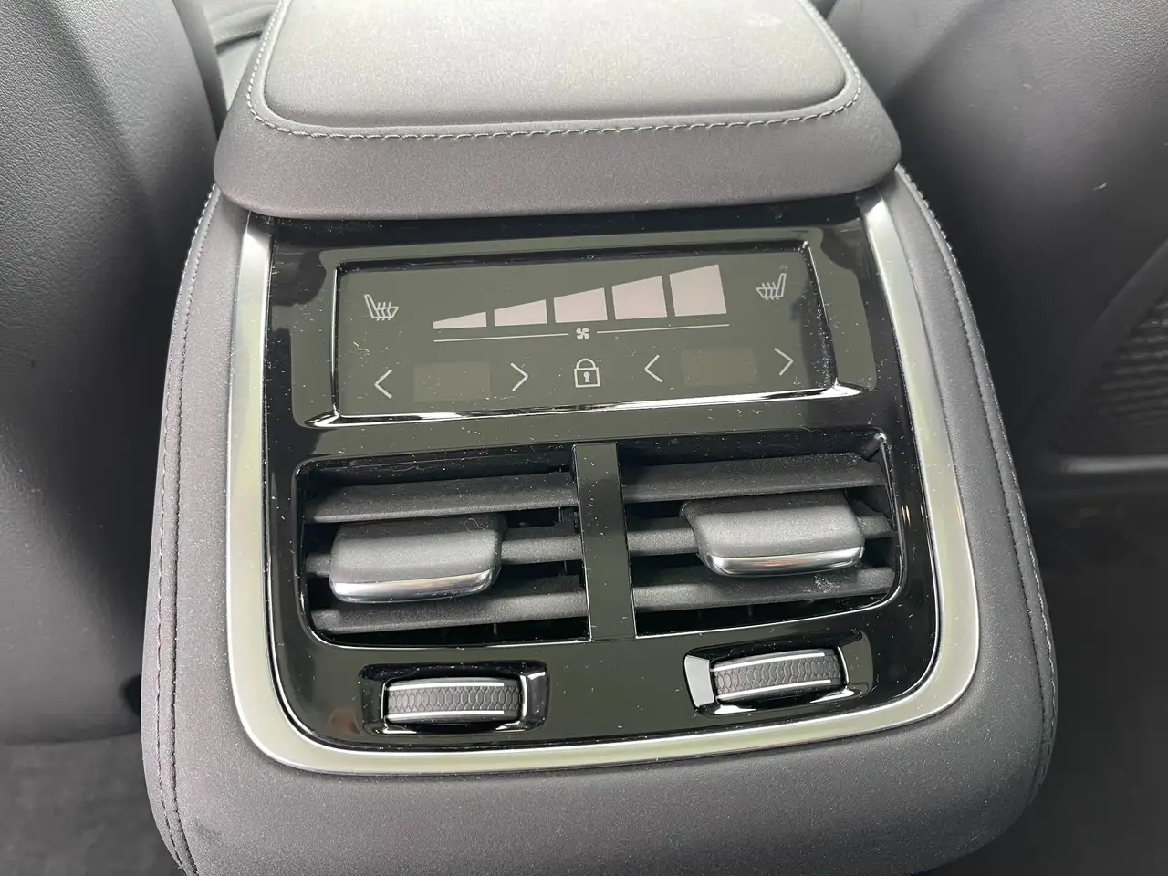 Volvo XC90 снимка Volvo XC90