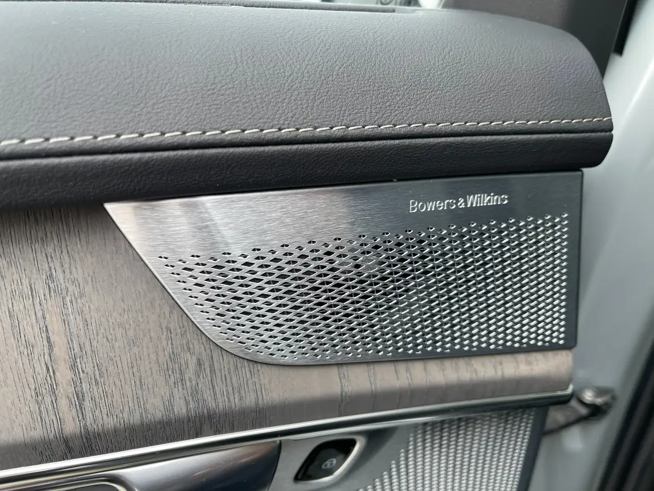 Volvo XC90 снимка Volvo XC90
