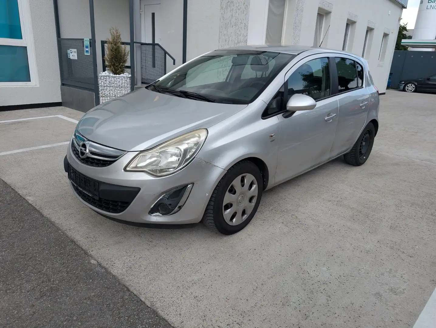 Opel Corsa D Selection 1.2  Tüv 5.2026 Silber - 1