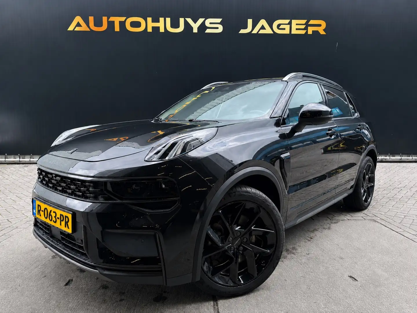 Lynk & Co 01 1.5 Pano 360 Memory Carplay Hybride Automaat Schwarz - 1