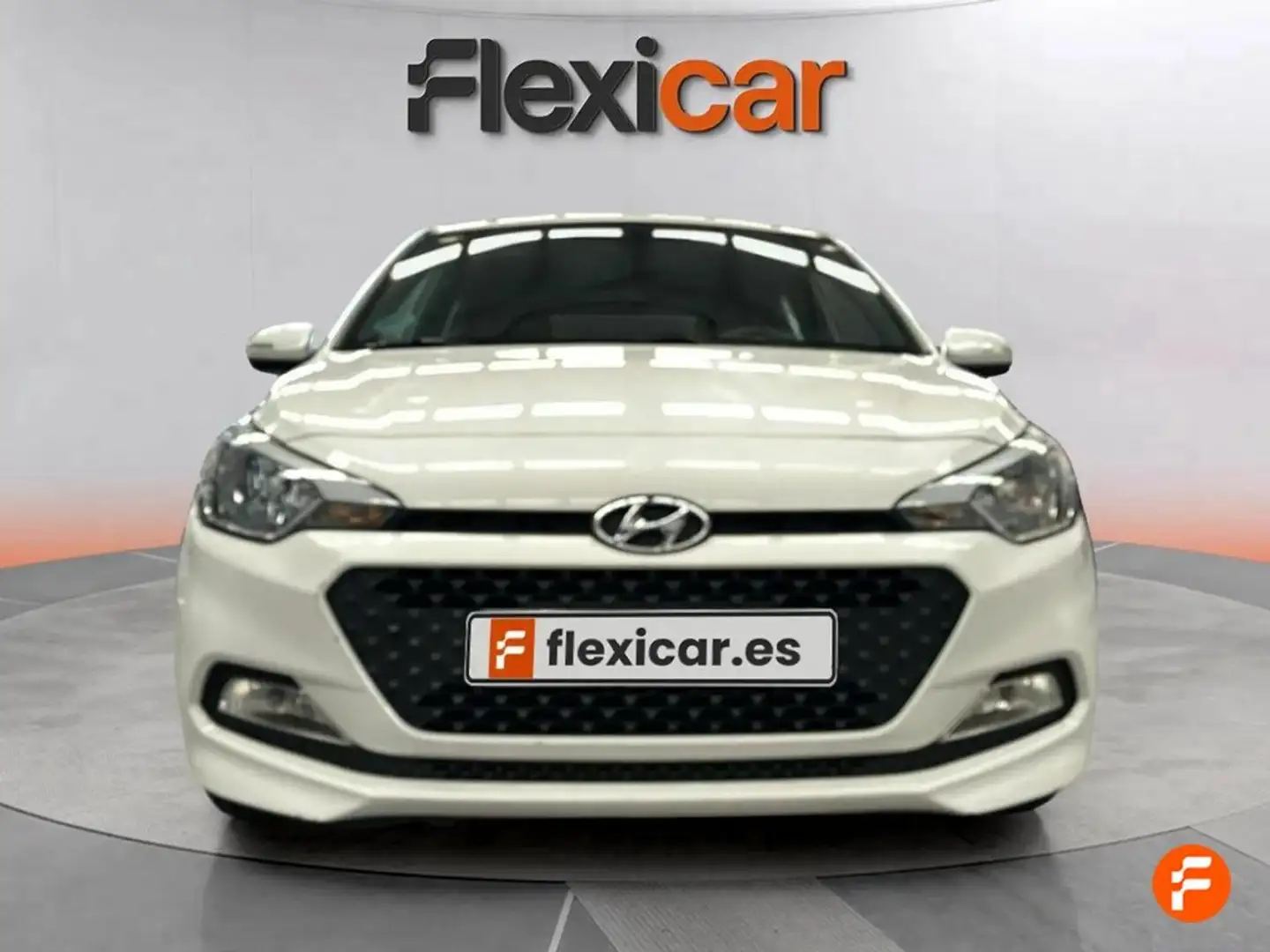 Hyundai i20 1.2 MPI Essence Blanco - 2