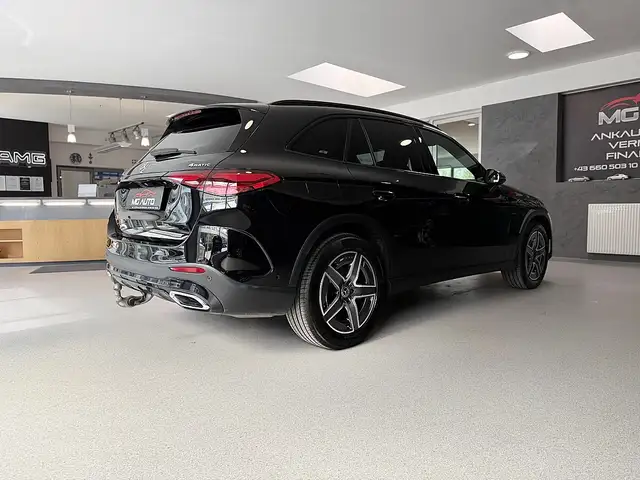 Mercedes-Benz GLC view 8