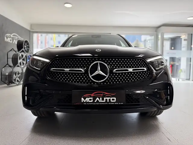 Mercedes-Benz GLC view 10
