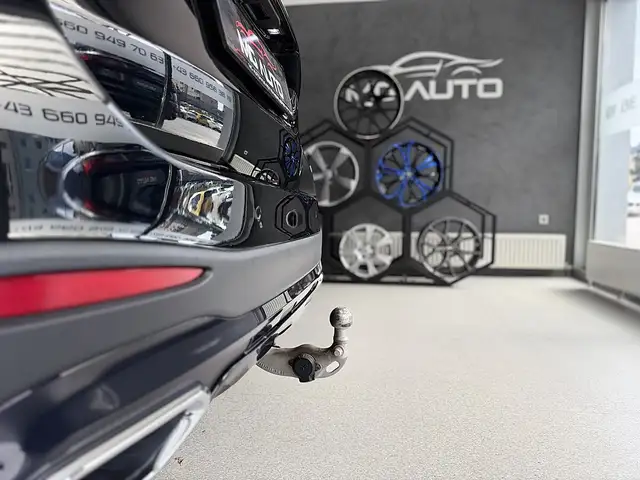 Mercedes-Benz GLC view 6