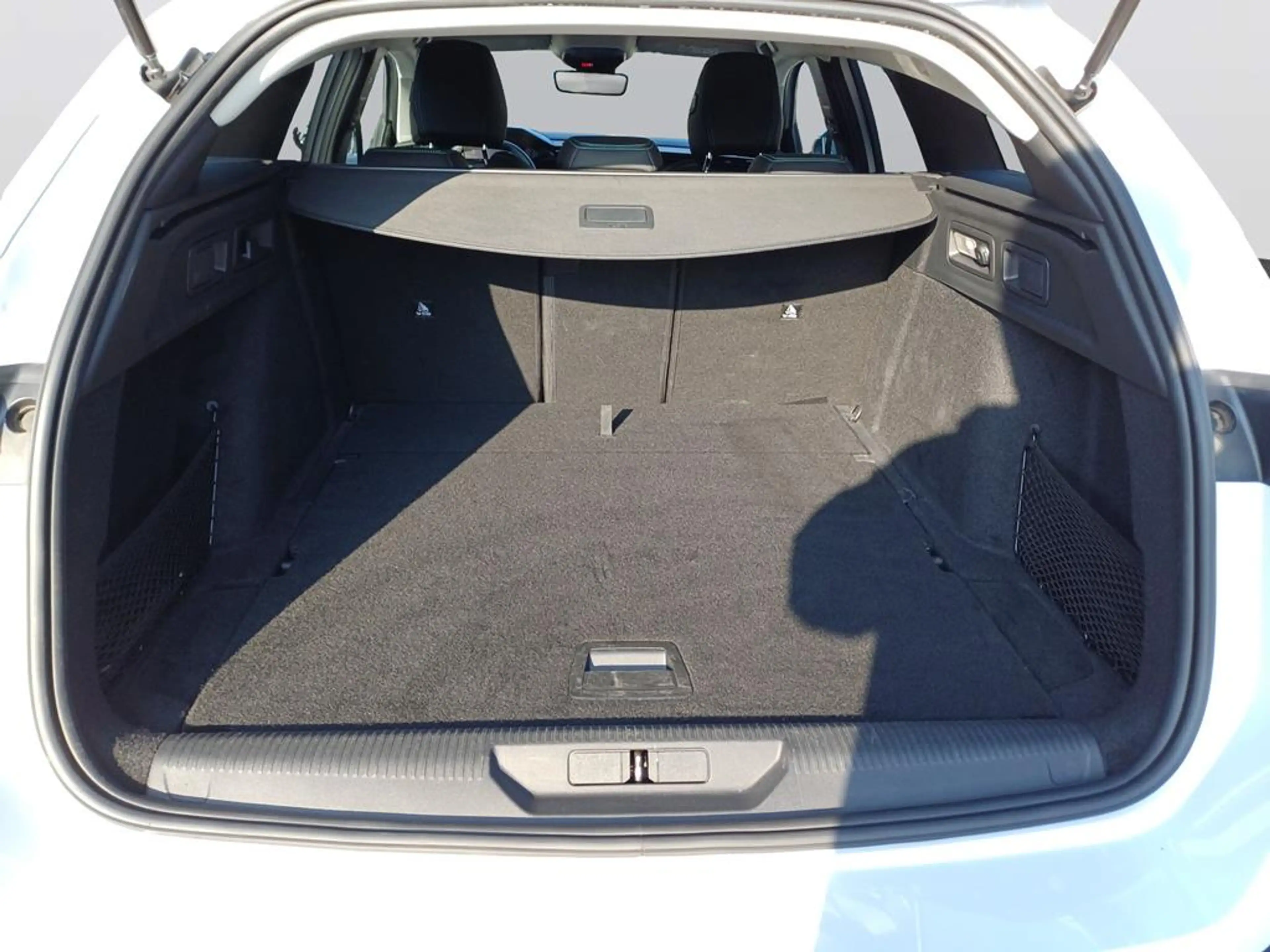 Peugeot 308 Allure — photo 7