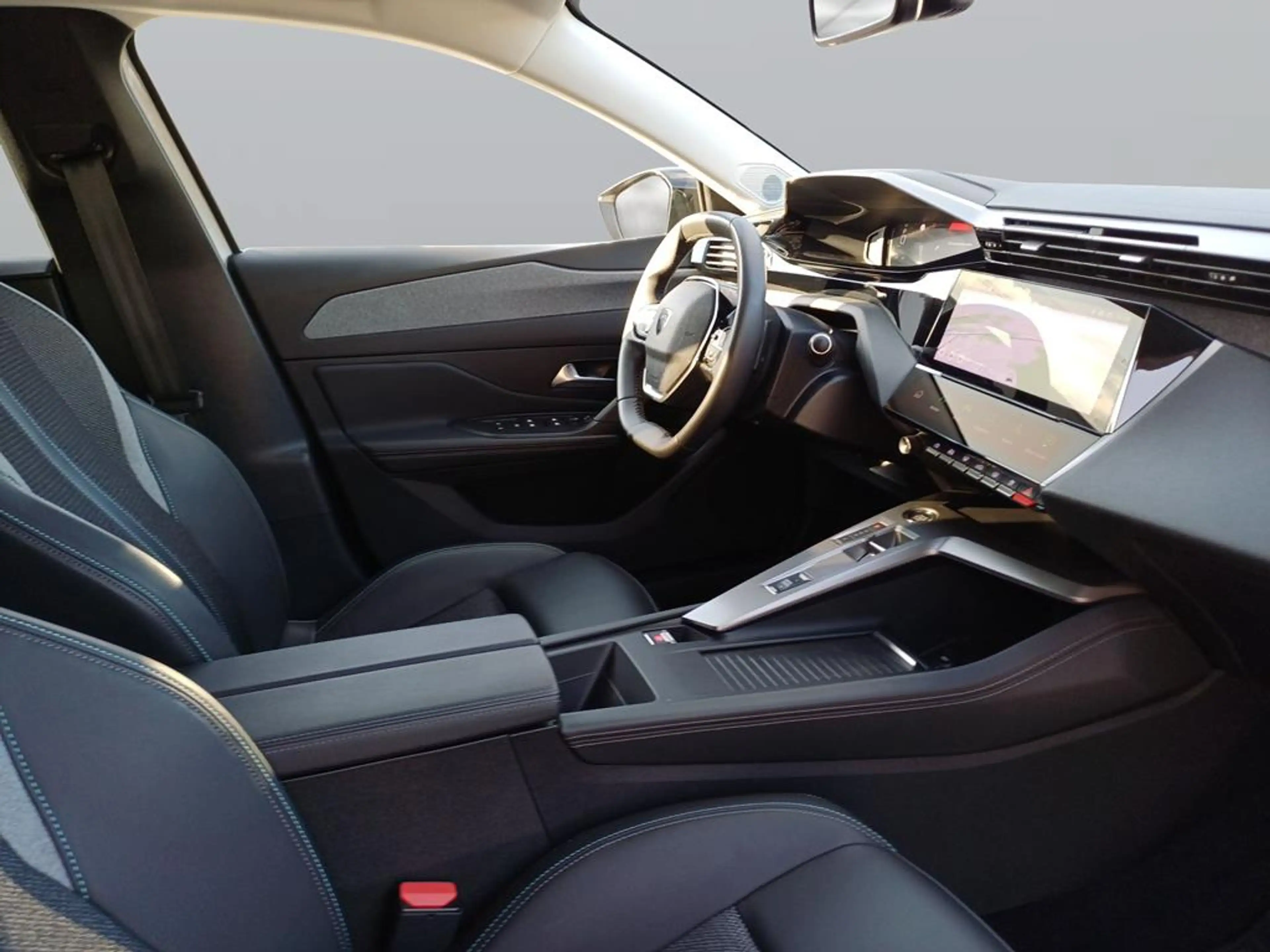 Peugeot 308 Allure — photo 11