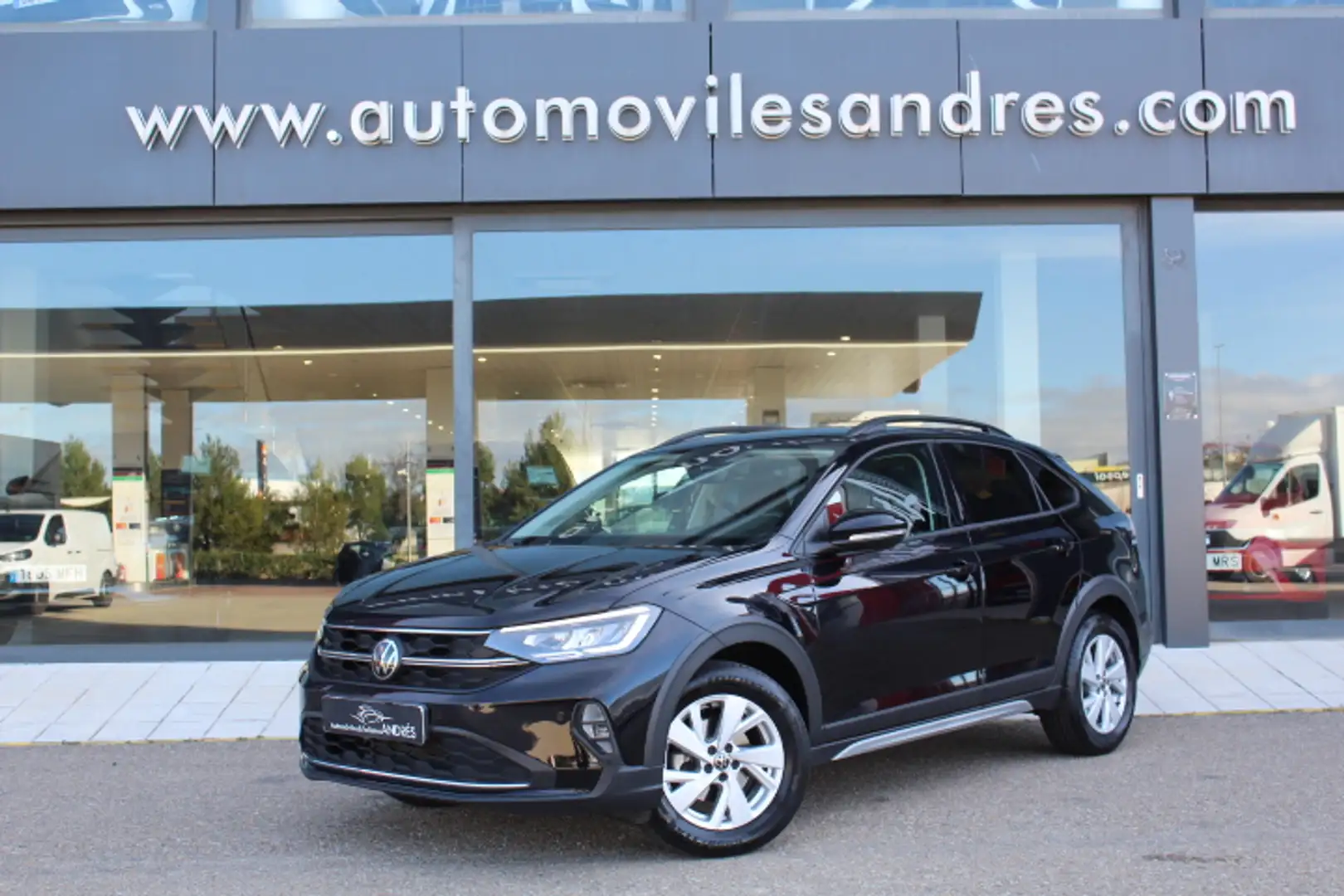 Volkswagen Taigo 1.0 TSI Life DSG 81kW Negro - 1