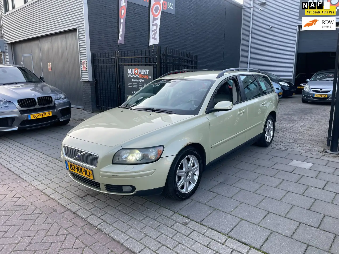 Volvo V50 2.0D Summum 180PK 2e Eigenaar! Trekhaak Airco NAP Verde - 1