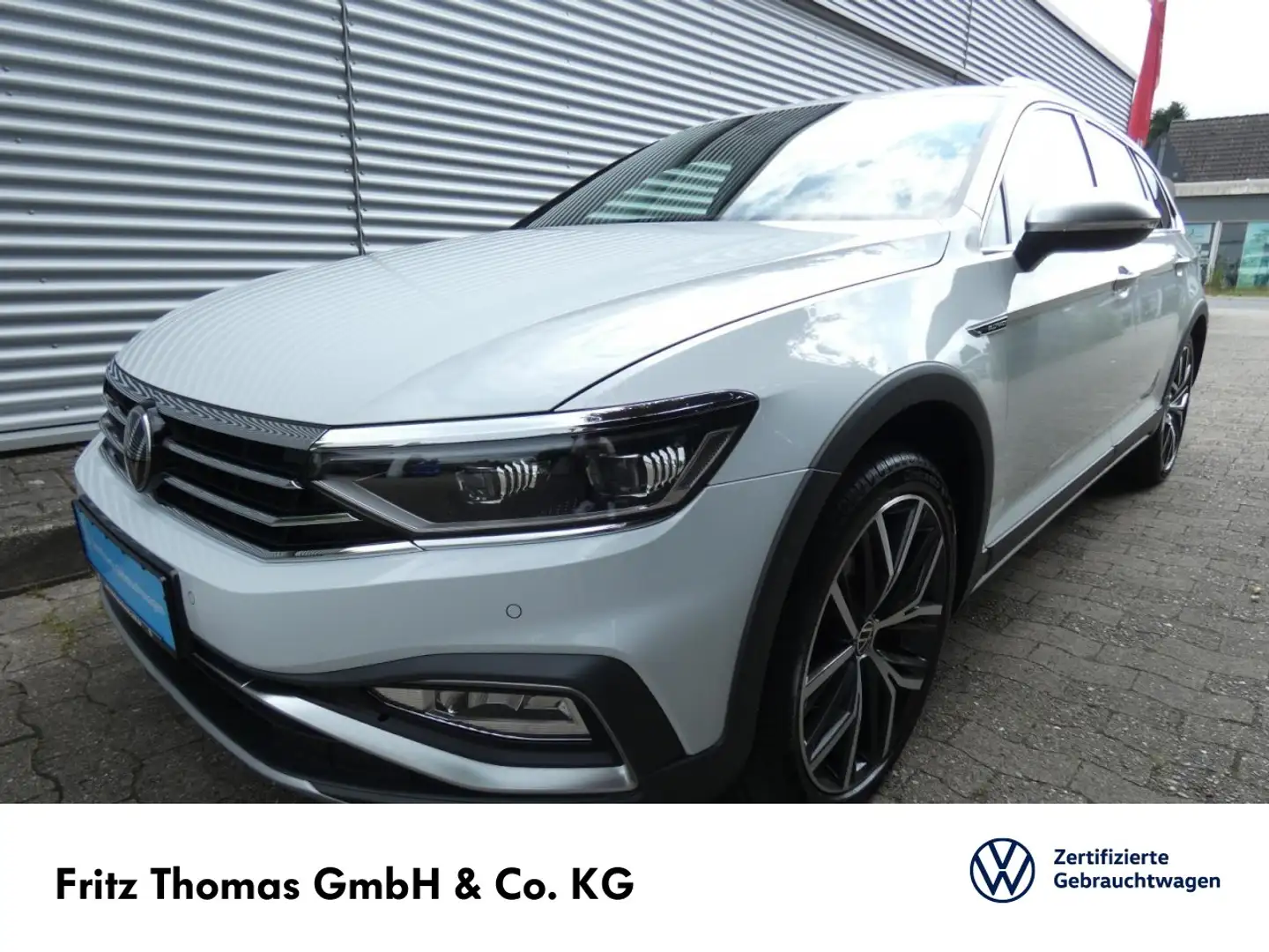 Volkswagen Passat Variant 2.0 TDI DSG 4Motion Alltrack LED Navi Leder Klima Weiß - 2