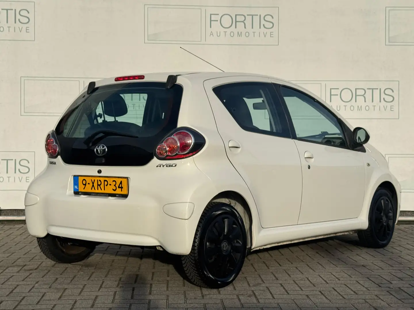 Toyota Aygo 1.0-12V Comfort 5 DEURS | APK T/M 10-26 | Blanc - 2