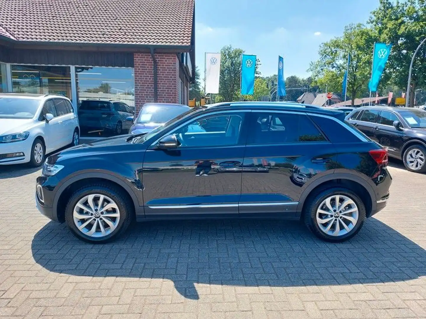 Volkswagen T-Roc 1,5 TSI Style *DSG*AHK*NAVI*LED* Negro - 2