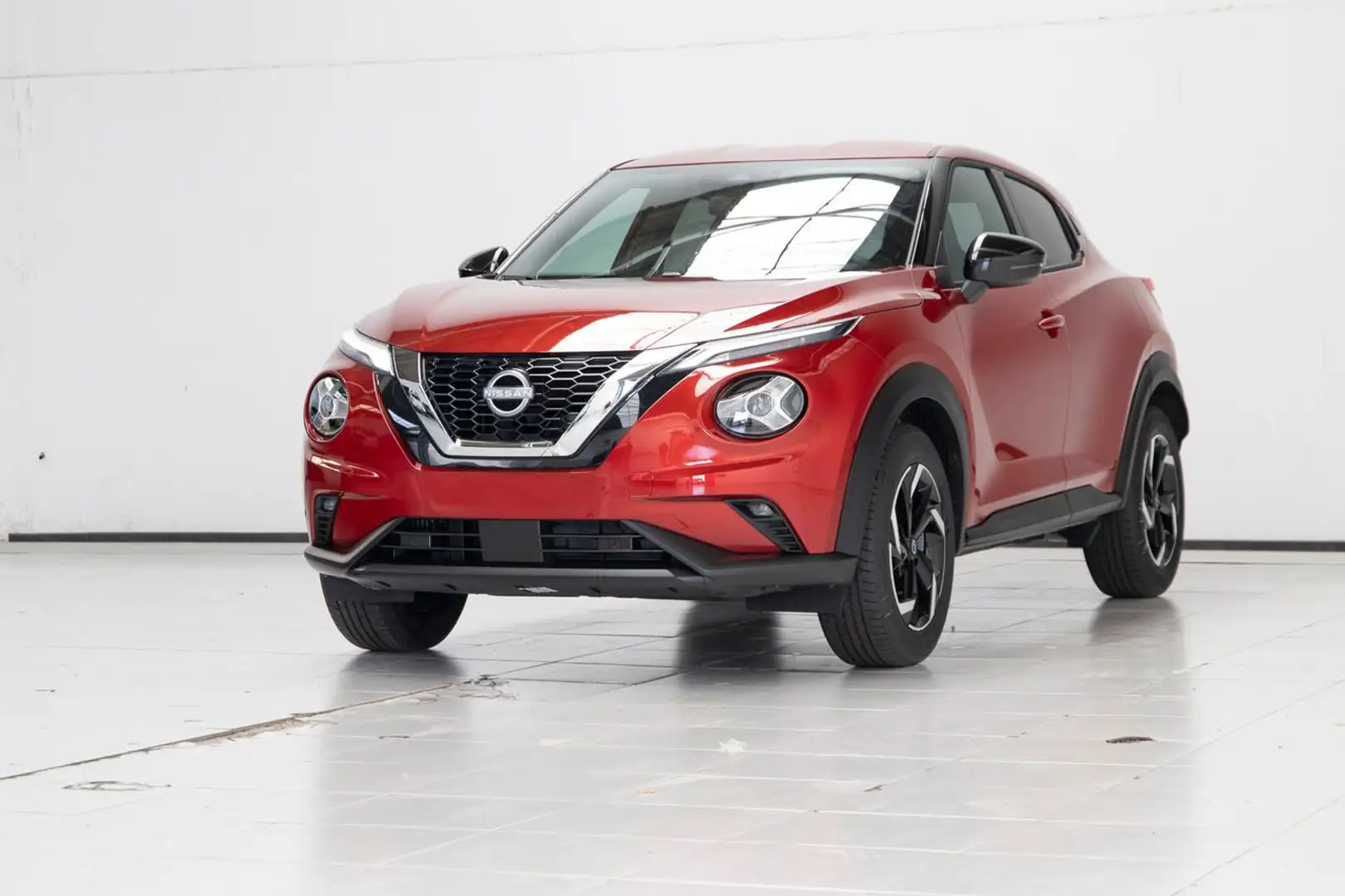 Nissan Juke DIG-T 84 kW (114 CV) 6M/T N-Connecta Rojo - 2