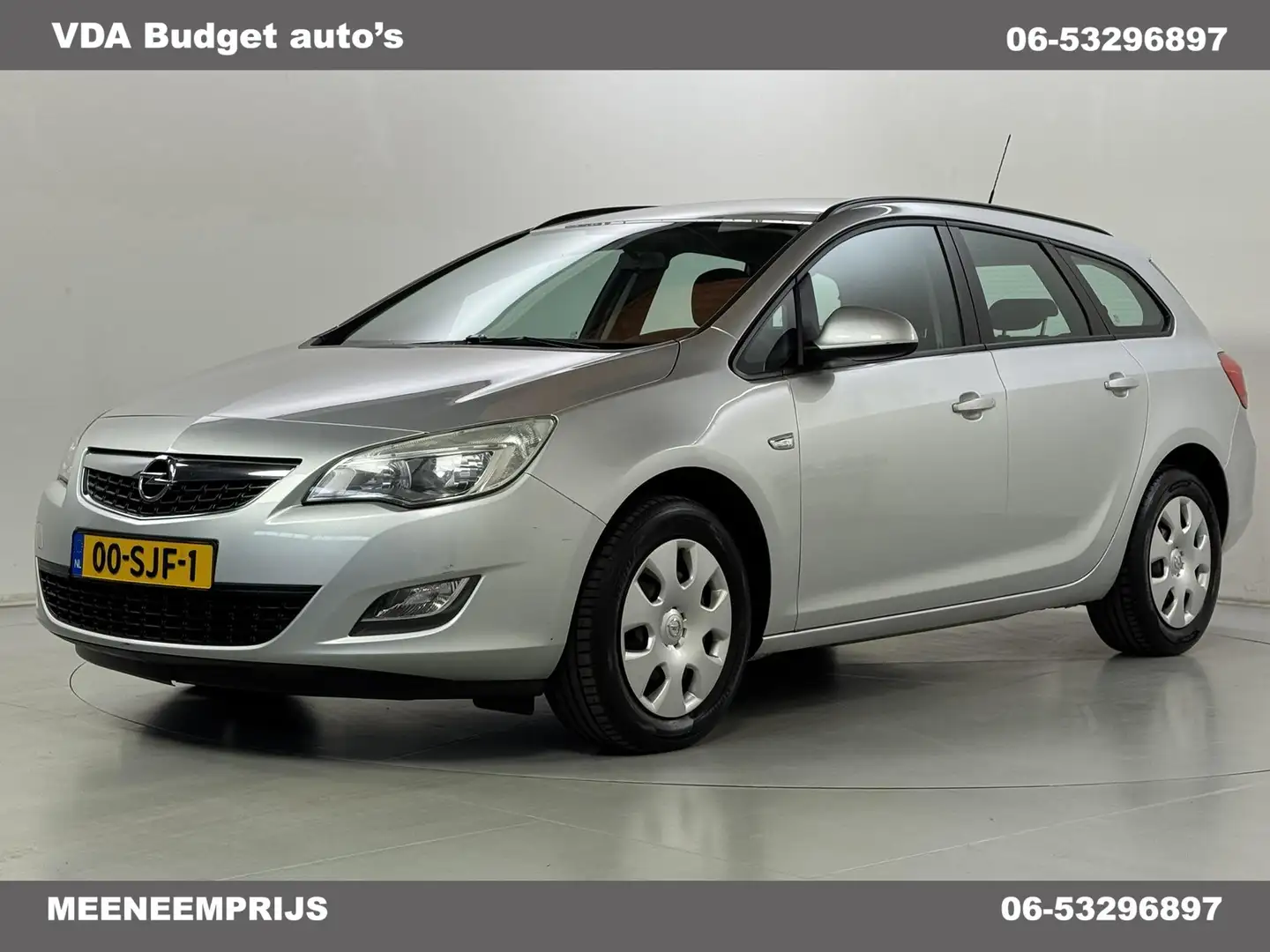 Opel Astra Sports Tourer 1.4 Edition Trekhaak Grau - 1