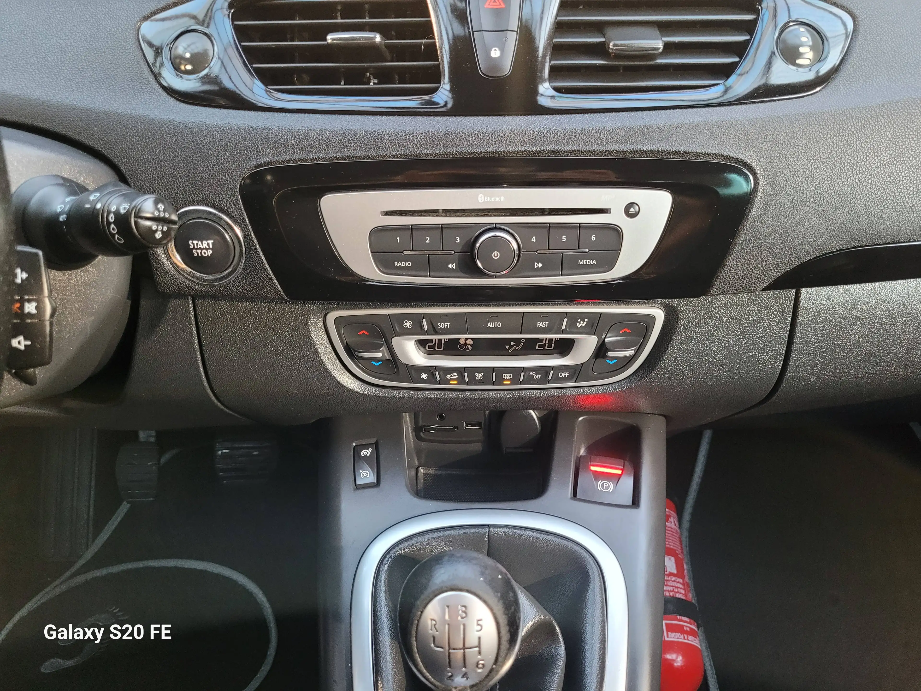 Renault Scenic Scenic 1.5 dCi Energy R-Movie — photo 15