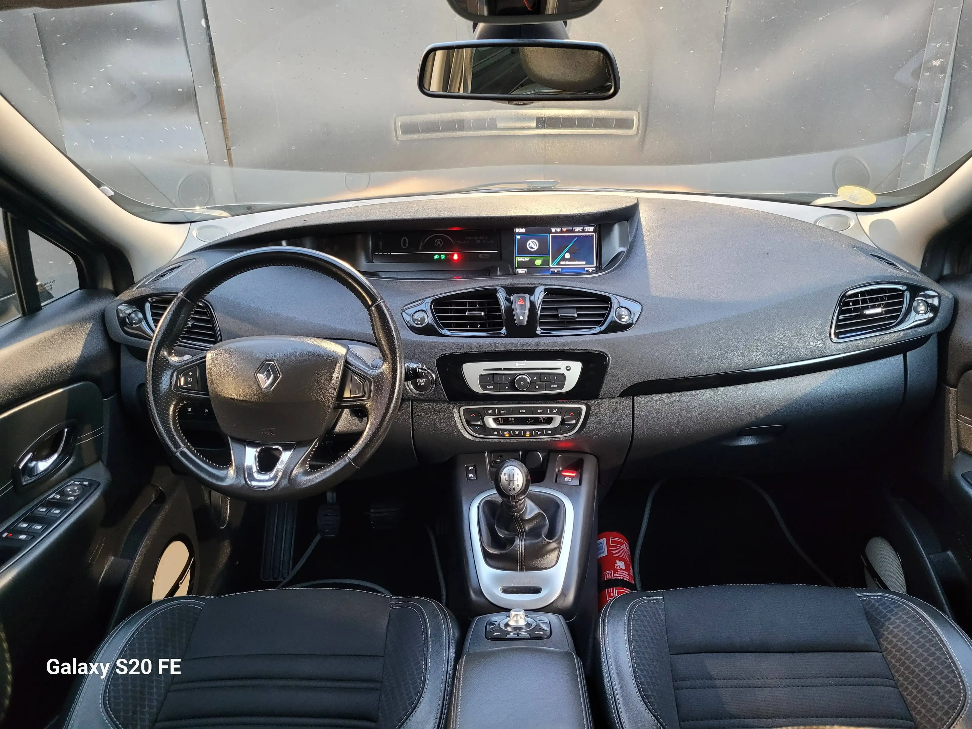 Renault Scenic Scenic 1.5 dCi Energy R-Movie — photo 9