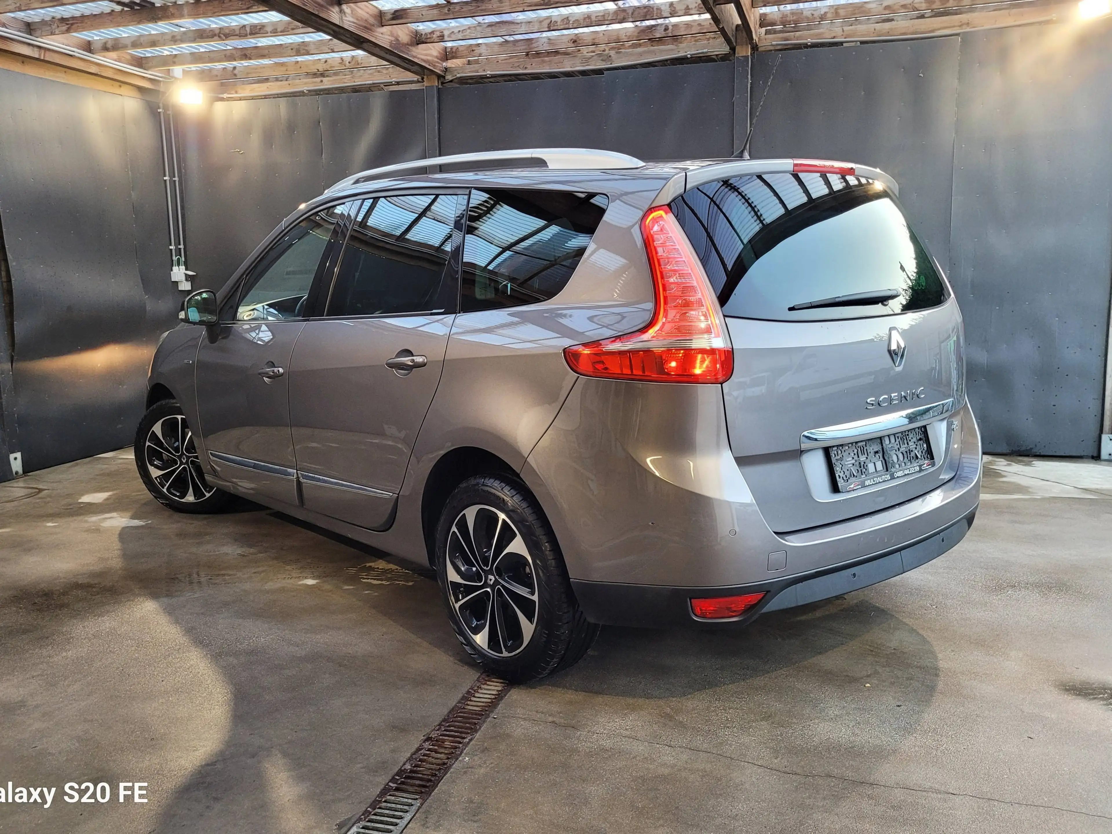 Renault Scenic Scenic 1.5 dCi Energy R-Movie — photo 6