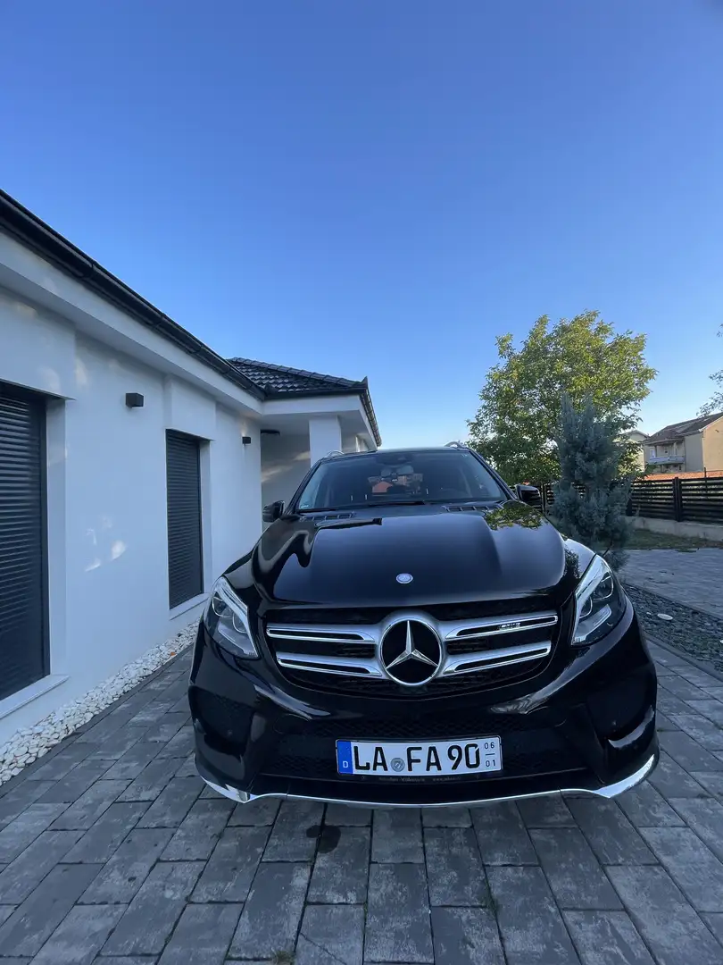 Mercedes-Benz GLE 350 d 4Matic 9G-TRONIC AMG Line - 2